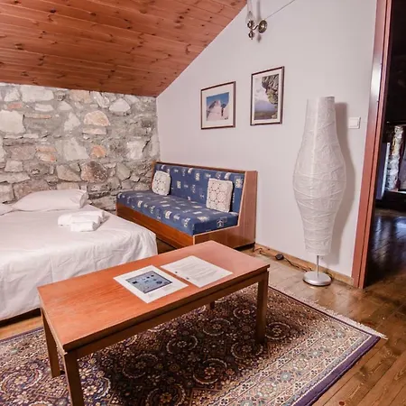 Stonehouse 2 Bedroom On Olympus Amazing View Holiday home