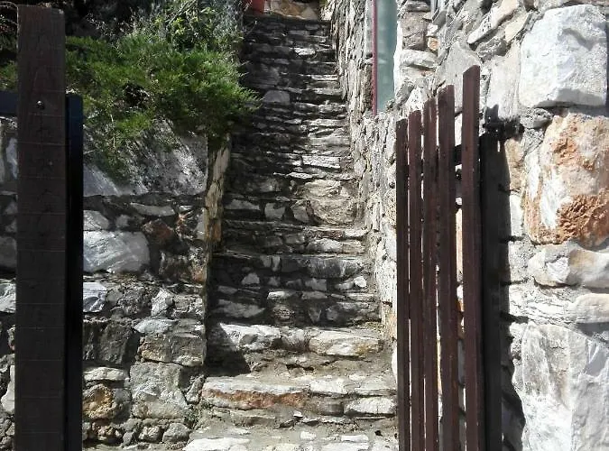 בית נופש Stonehouse 2 Bedroom On Olympus Amazing View Pétra